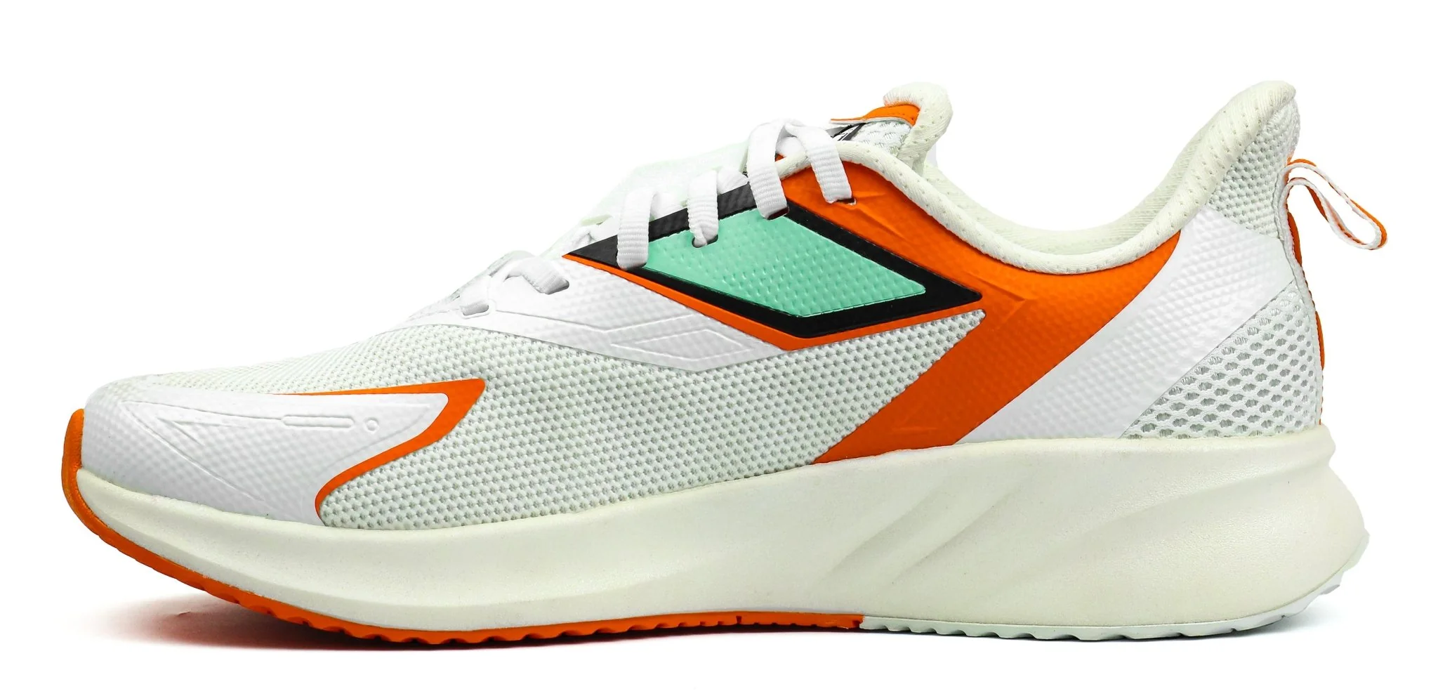 361˚ Nobile Suit Gundam Sneaker - Image 3