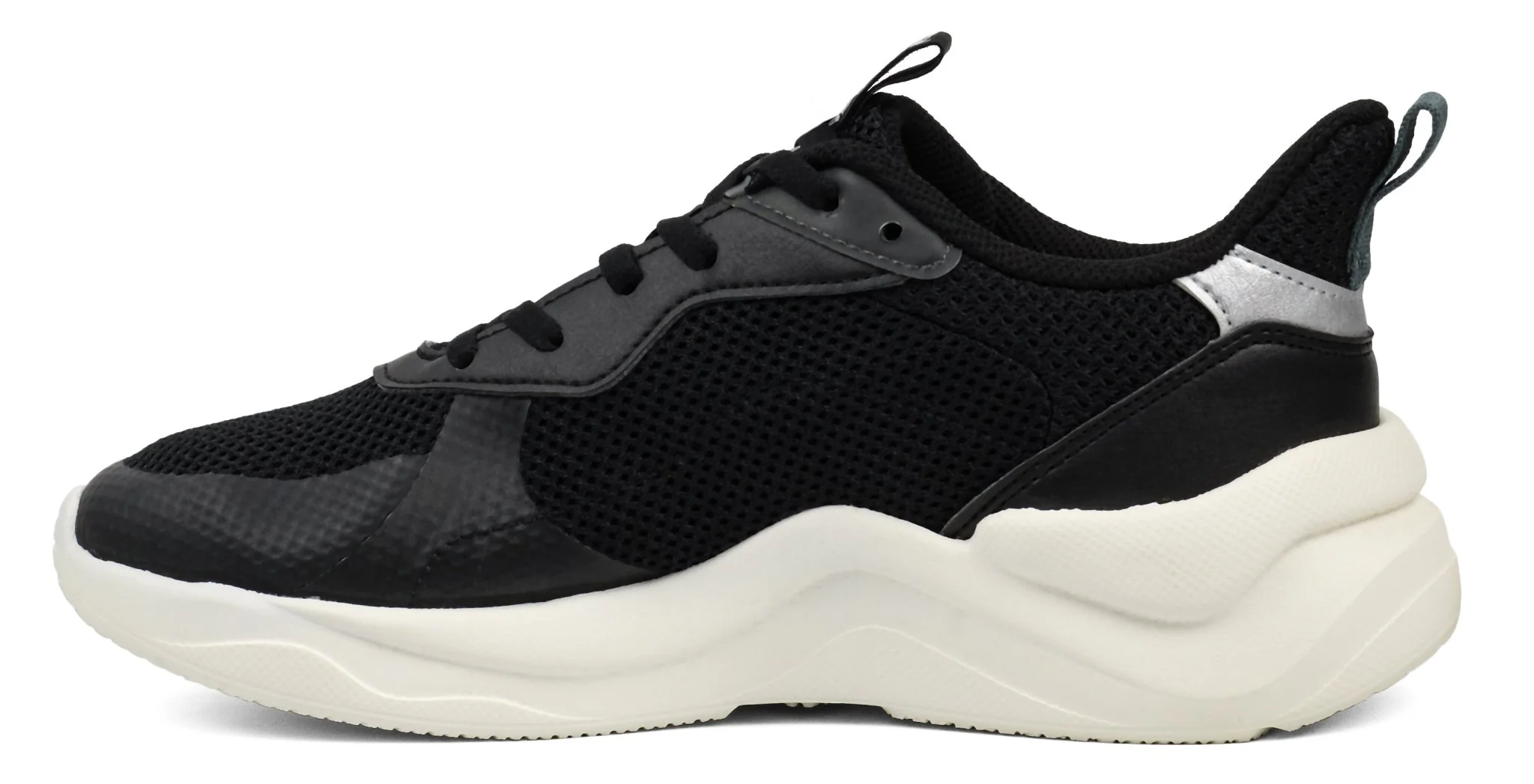 361˚ One More Shoes - Image 3