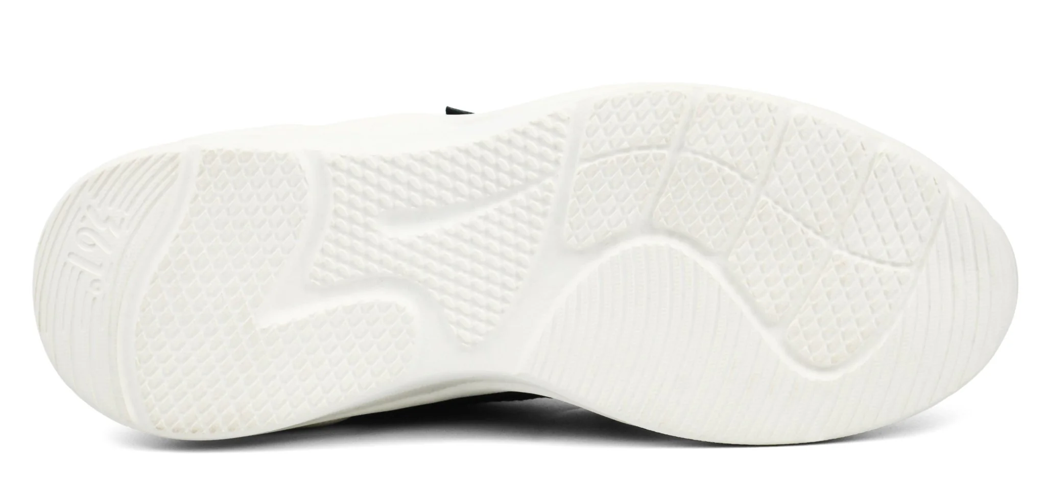 361˚ One More Shoes - Image 4