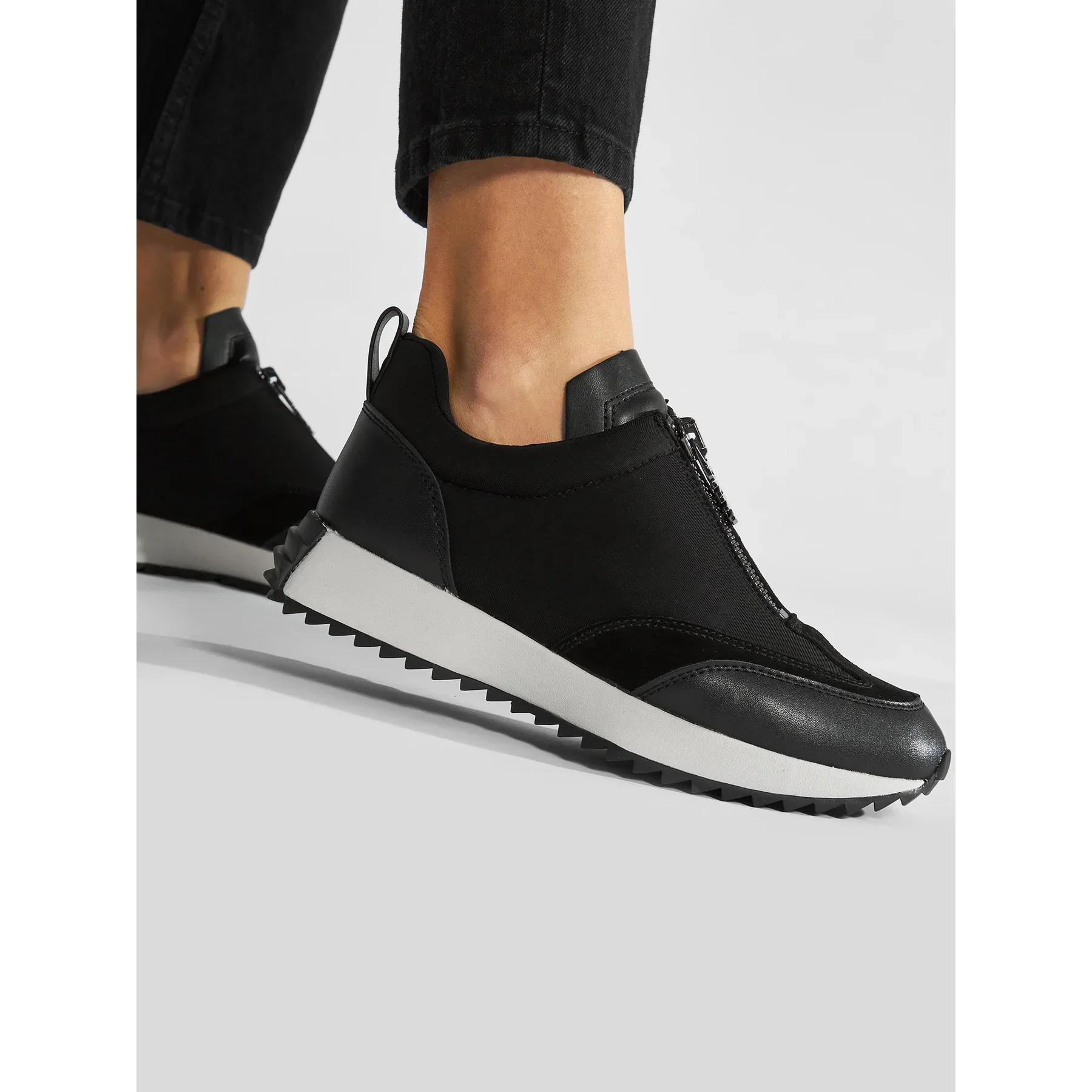 DKNY NOAH - Image 6