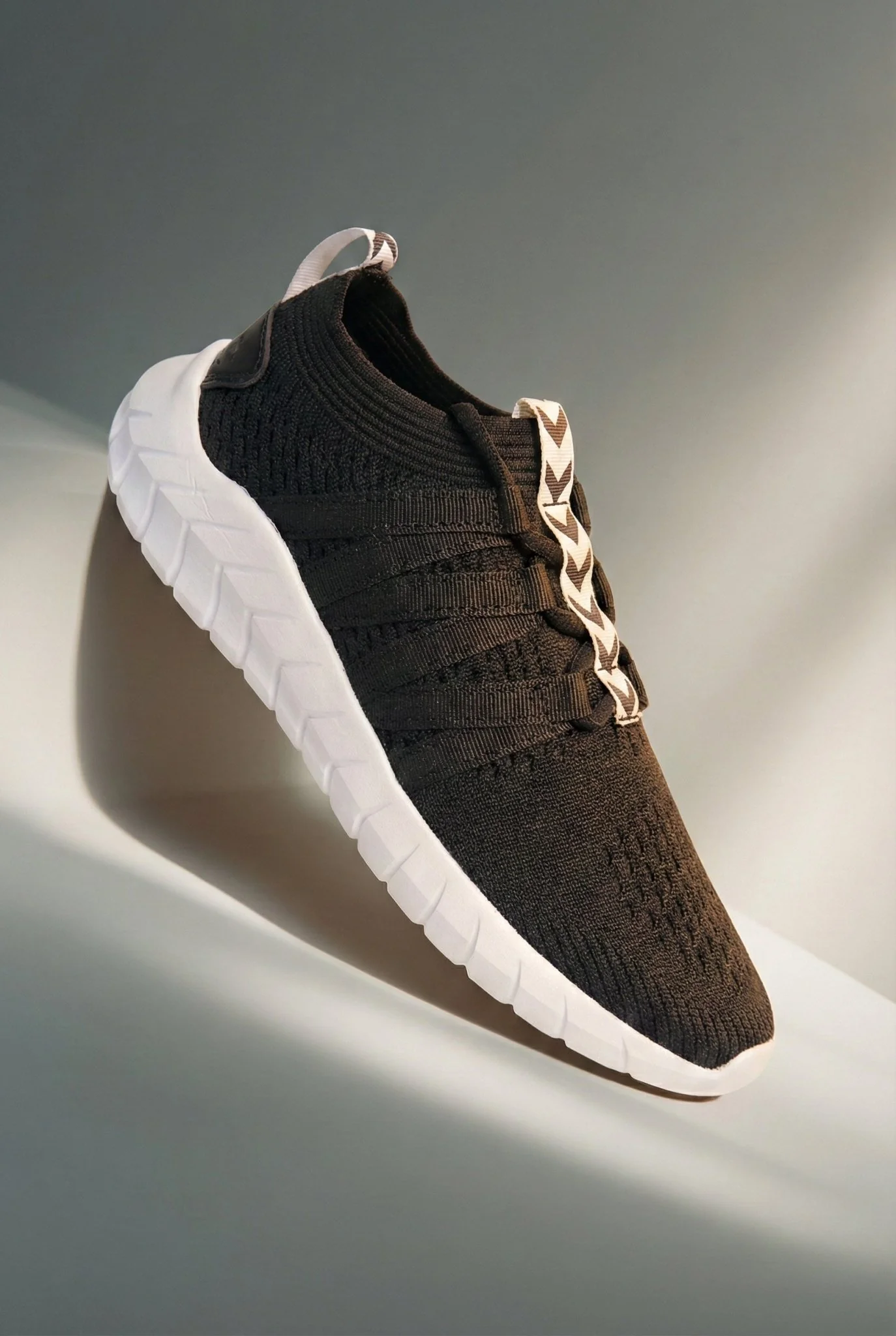 Hummel Coral Unisex Sports - Image 7