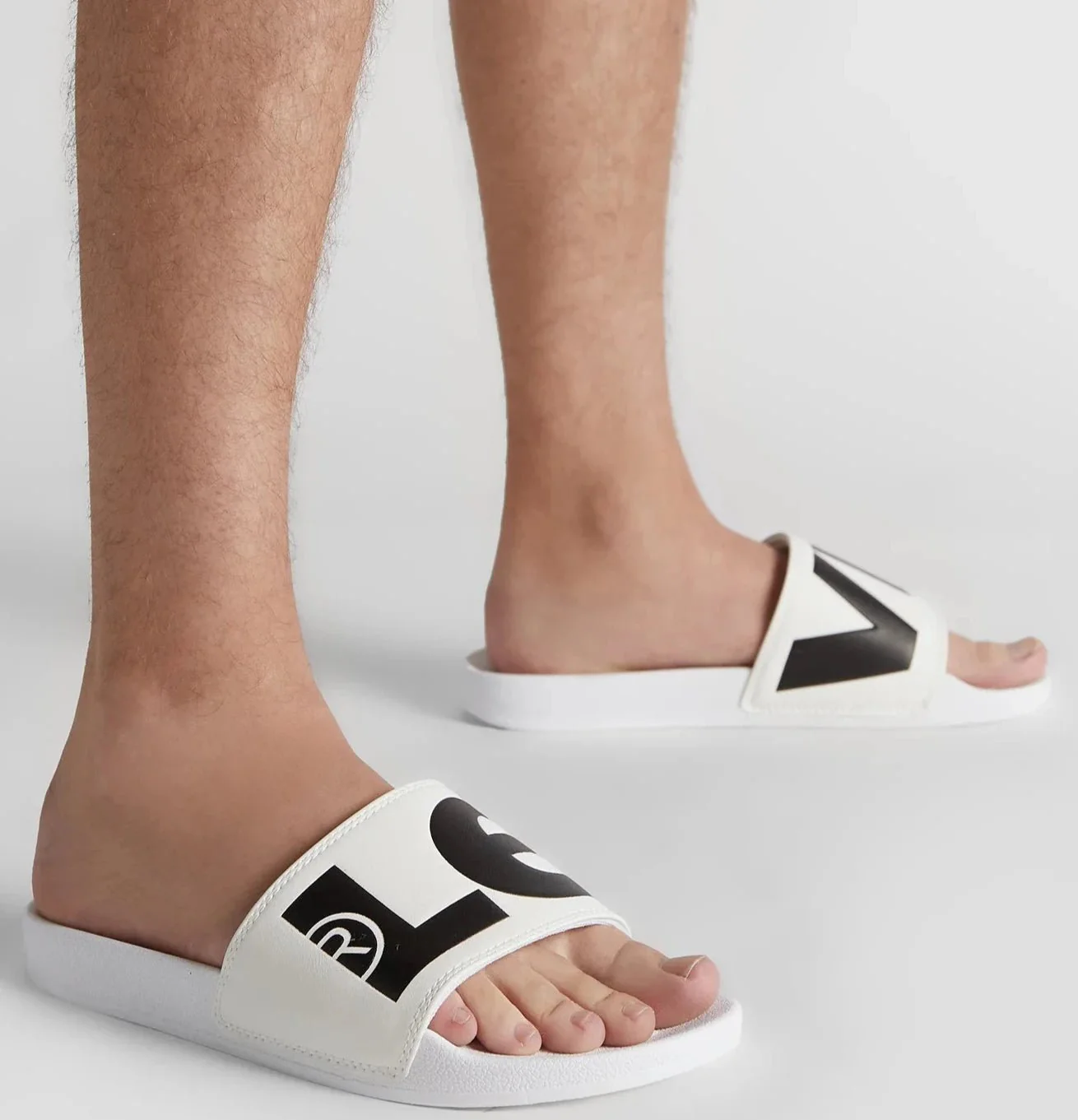 Levi's® Slippers June LS - Image 7
