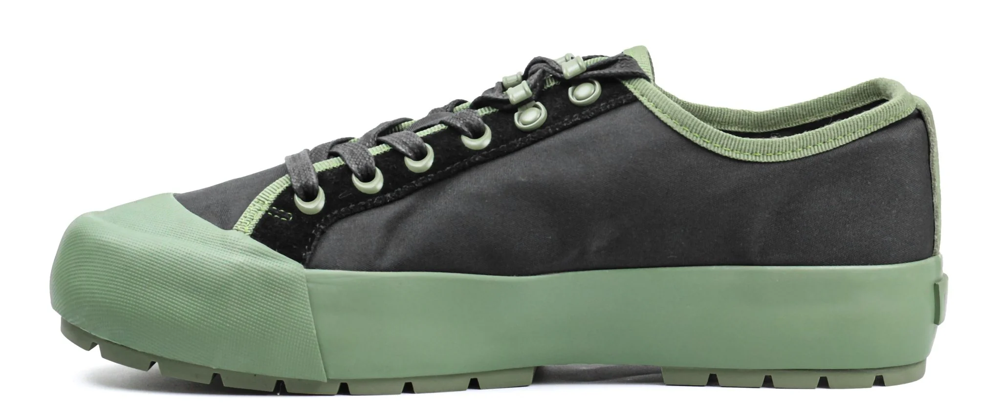 Levis Suede Sneakers - Image 3