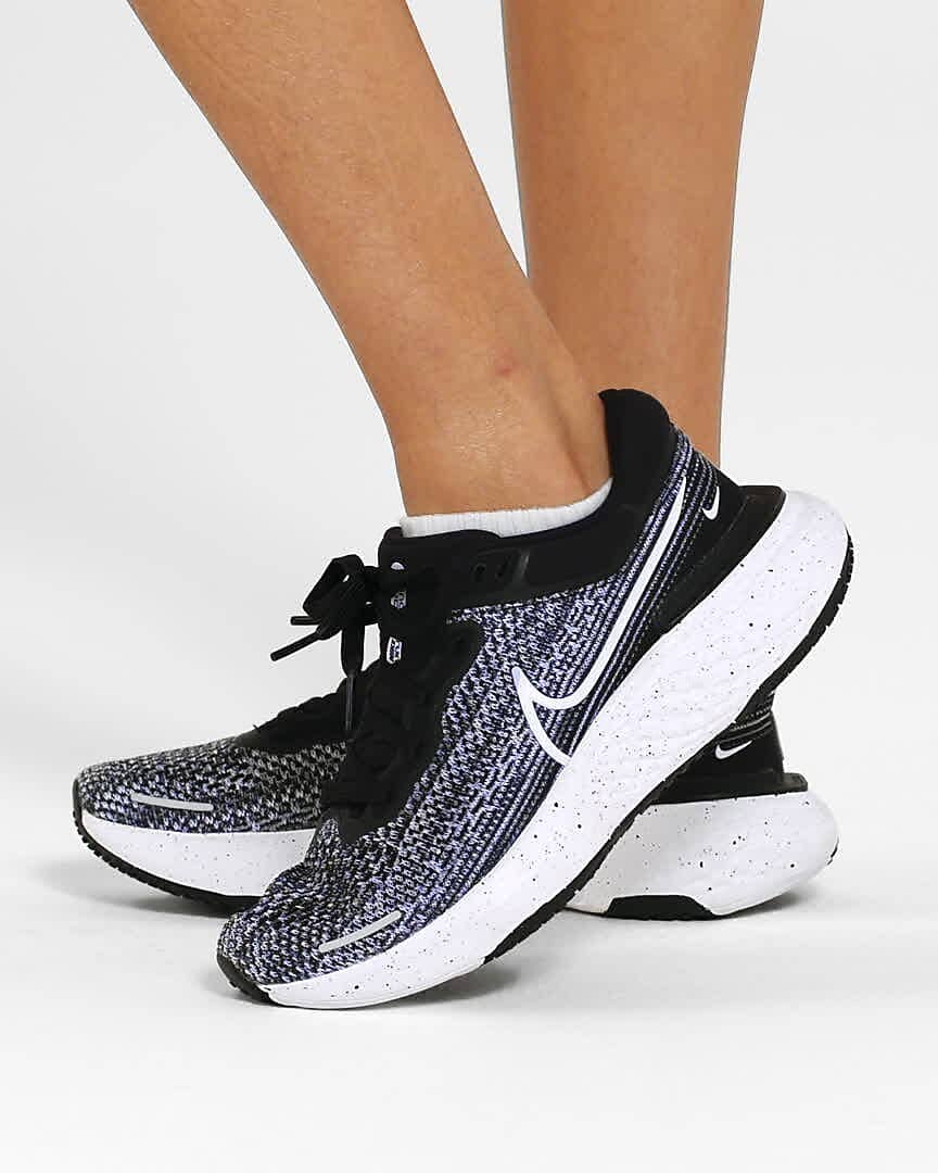 NIKE ZOOMX INVINCIBLE RUN FLYKNIT - Image 5