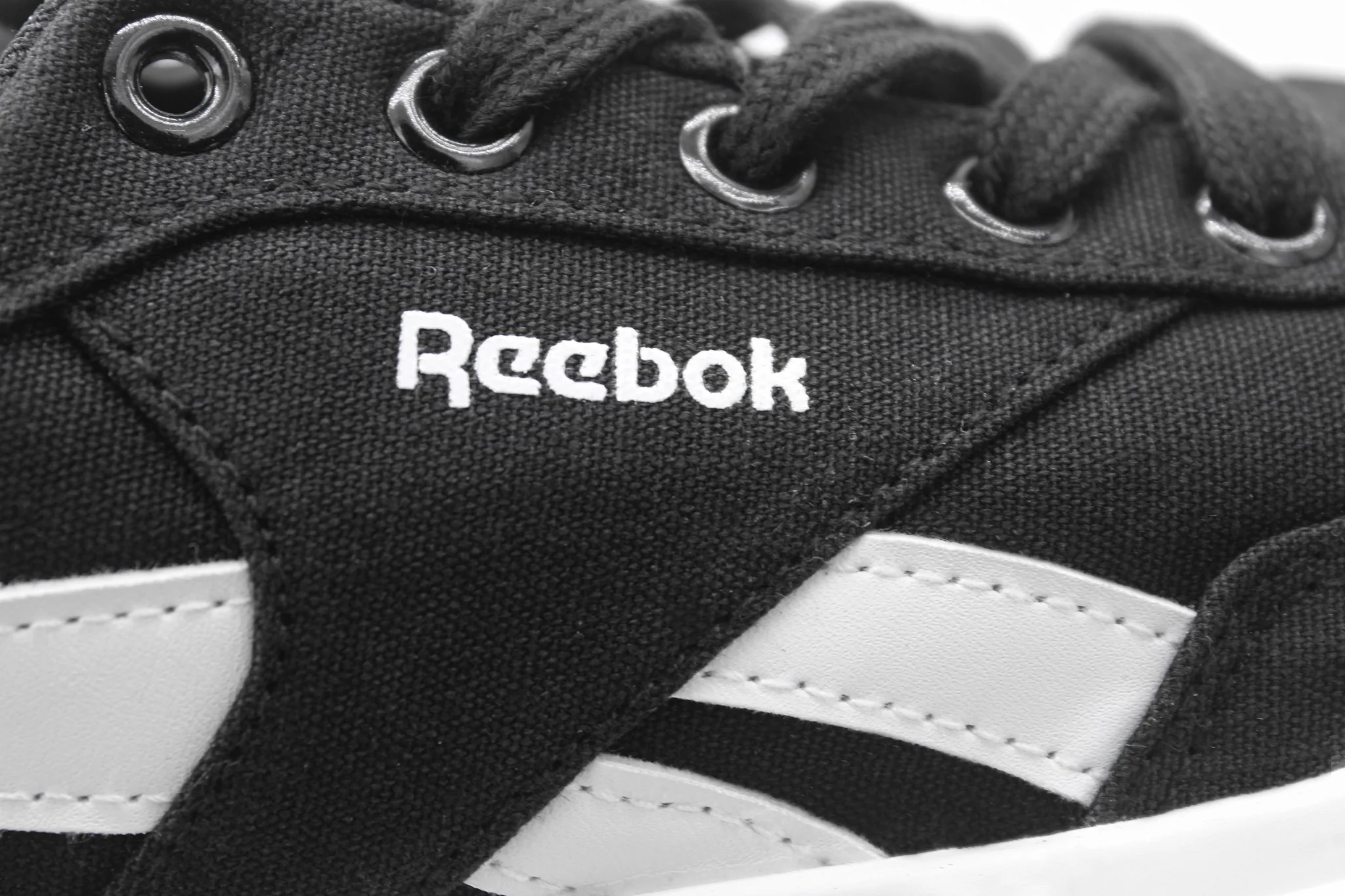 Reebok Galaxy Y8 - Image 5