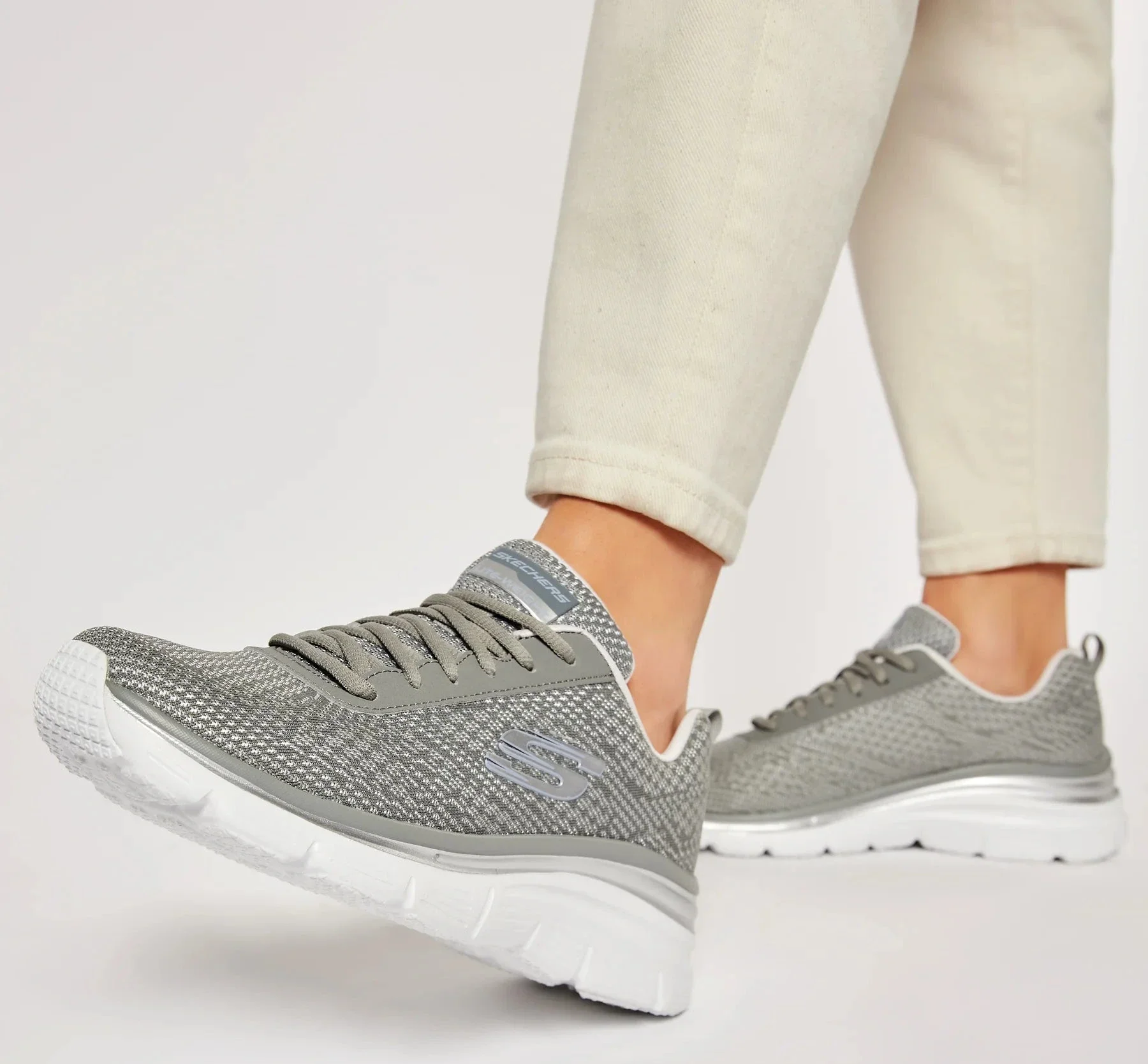 SKECHERS Fashion Fit - Bold Boundaries - Image 6