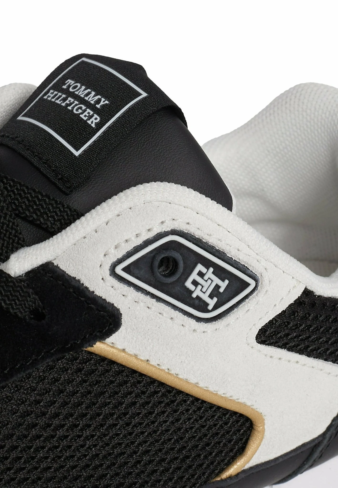 TOMMY HILFIGER ESSENTIAL ELEVATED RUNNER - Image 5