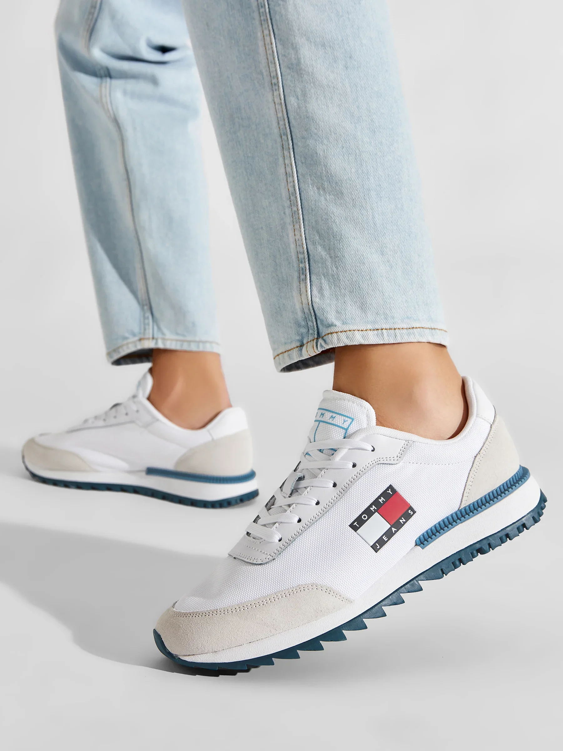 TOMMY HILFIGER Retro Evolve Sneakers - Image 6