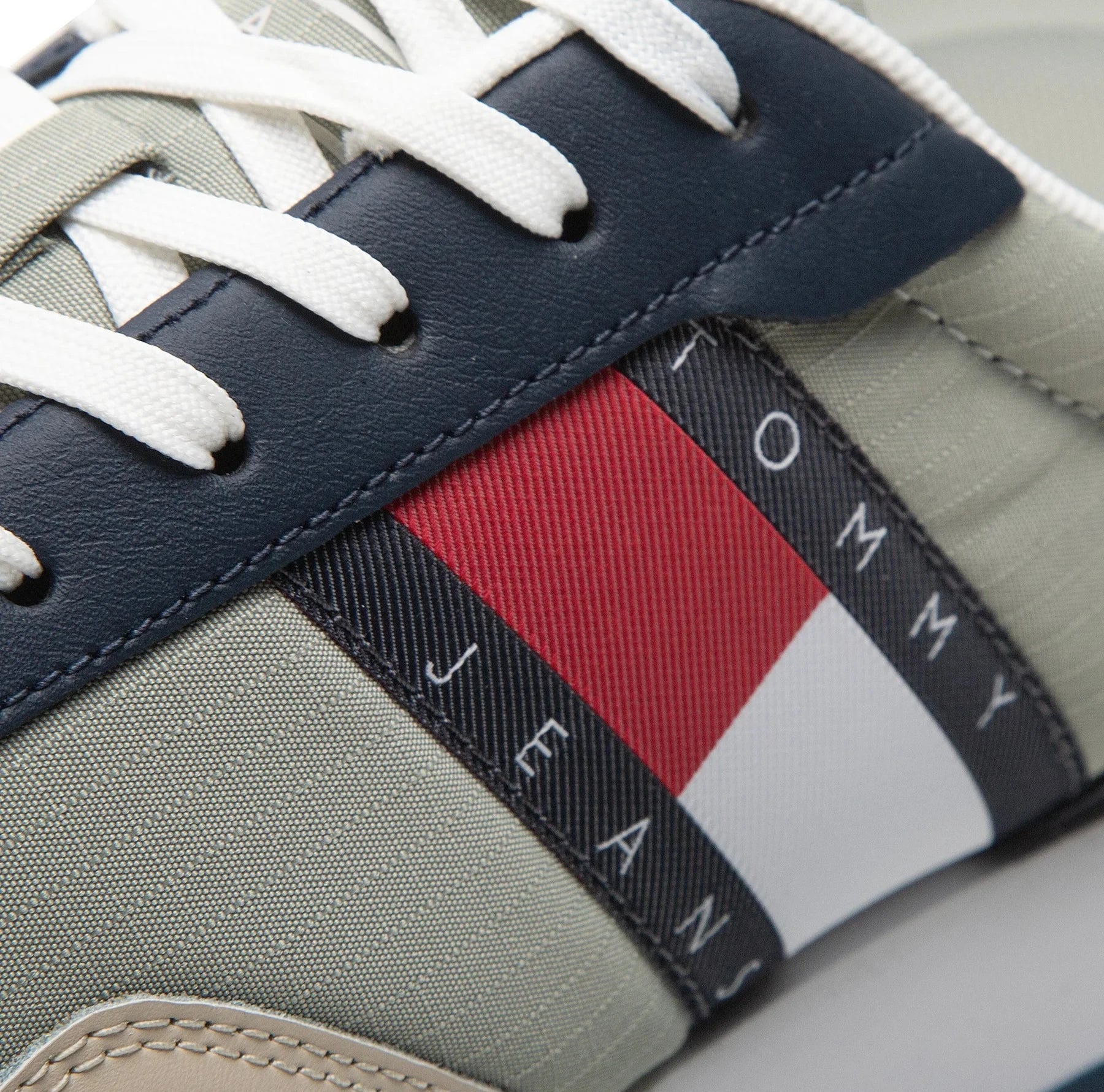 TOMMY HILFIGER Retro Runner Core Sneakers - Image 5