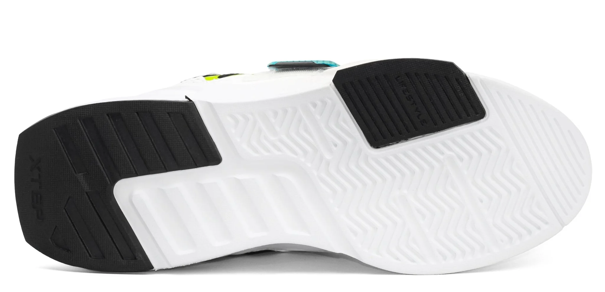 XTEP Causal Shoes - Image 4