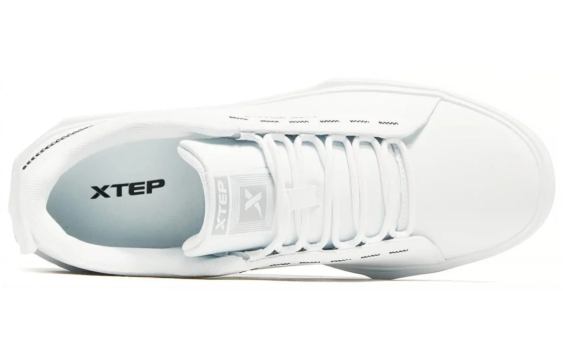 XTEP Low-Cut Men's Skateboarding Shoes - Image 2