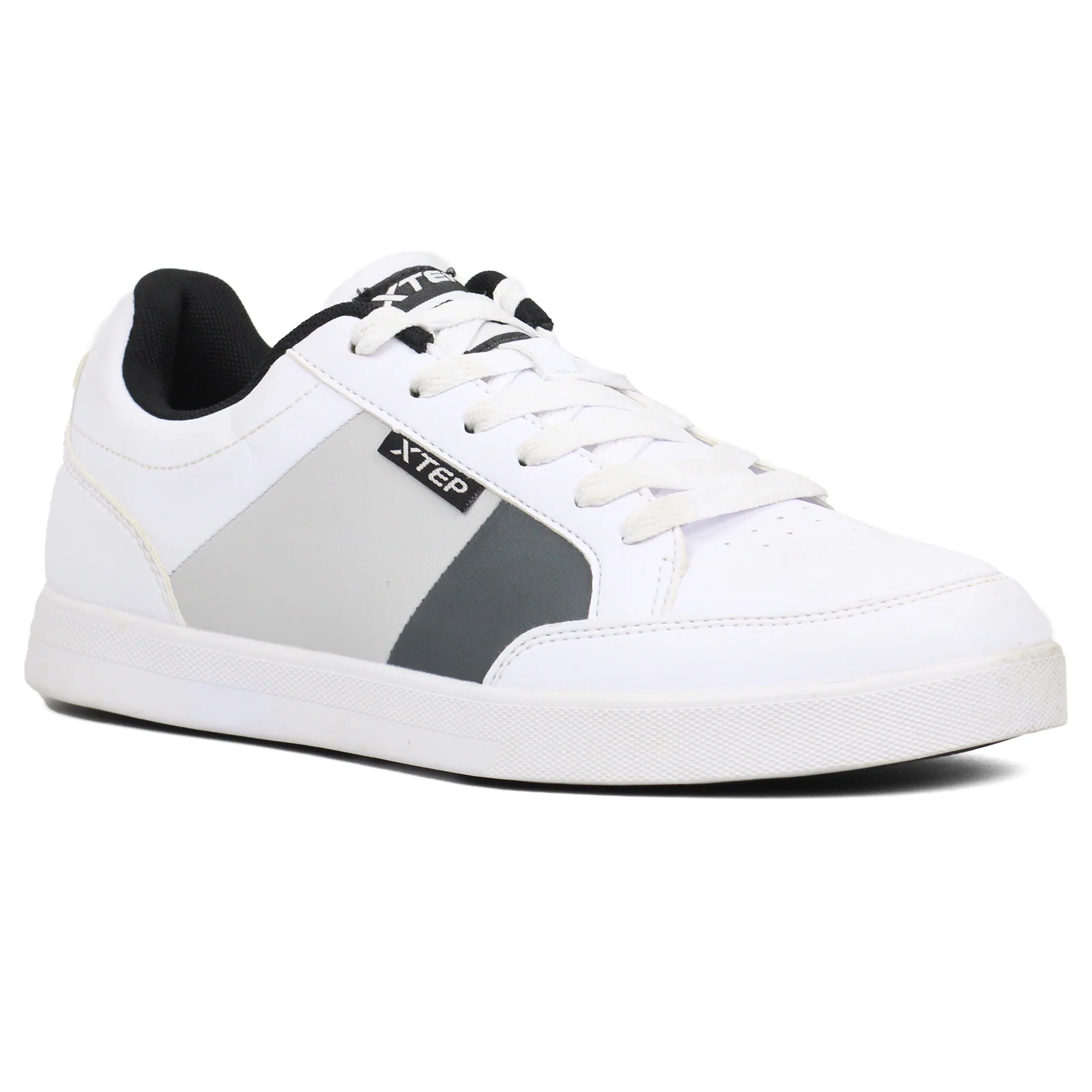 XTEP Low-Cut Skateboarding Shoes - Image 2