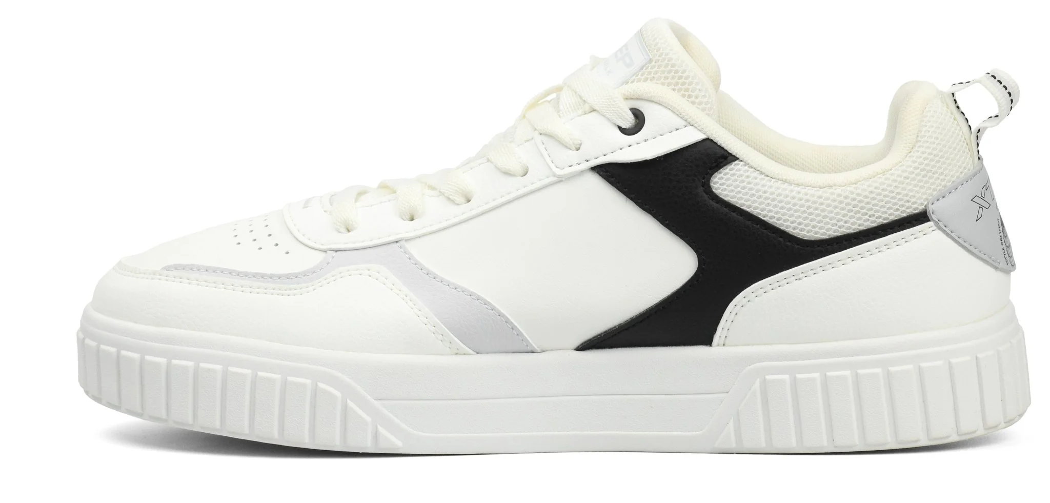 XTEP Men's Shoes Sneakers - Image 3