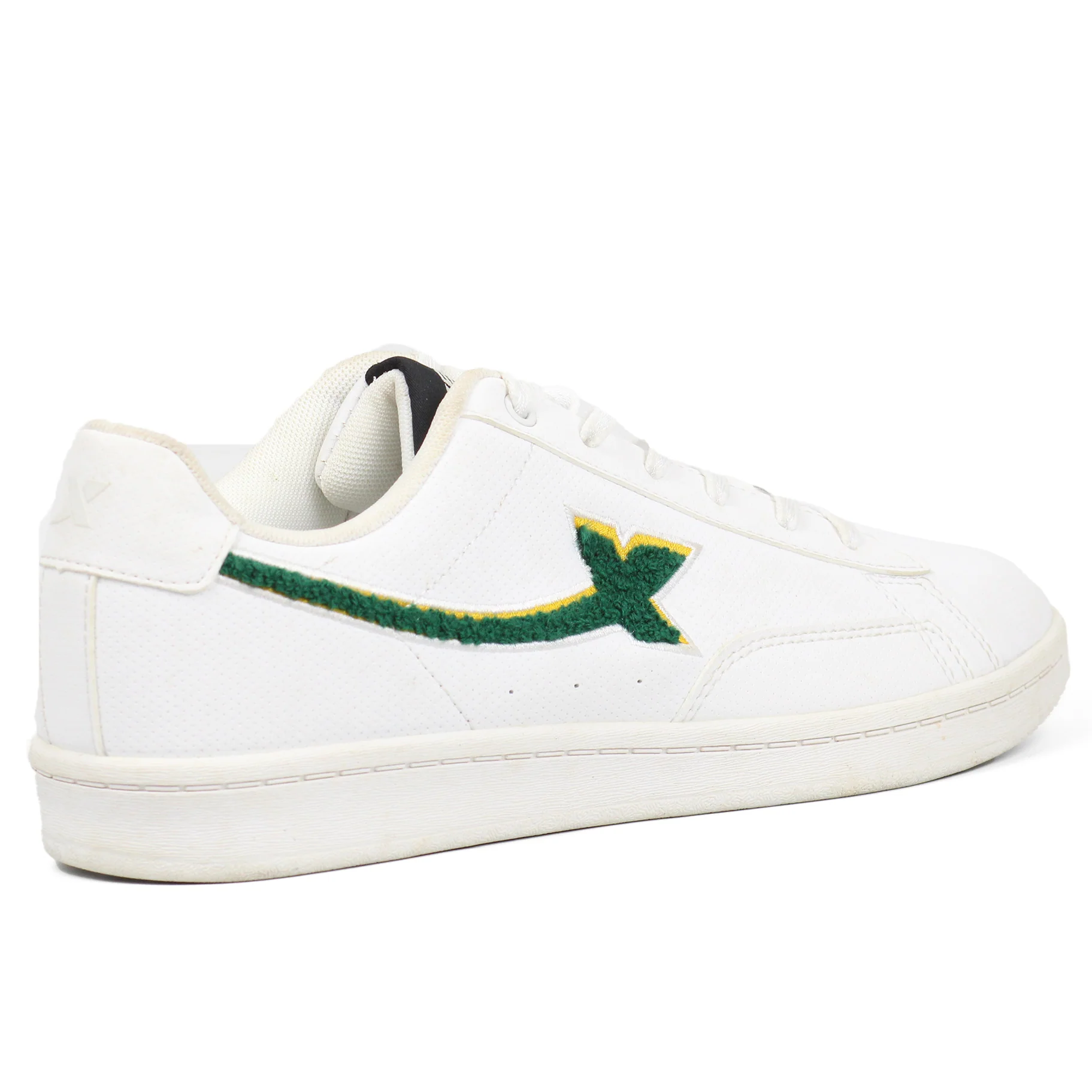 XTEP Retro Classic White Sneakers - Image 3
