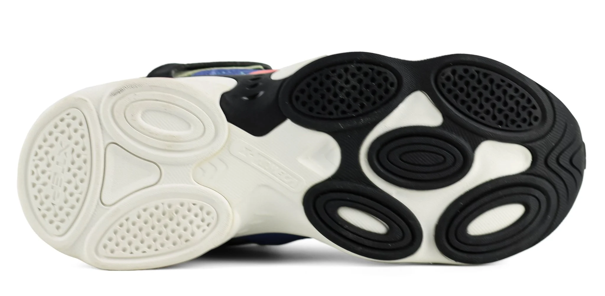 Xtep SPORTS AND CASUAL SHOSE FOR WOMEN - Image 4